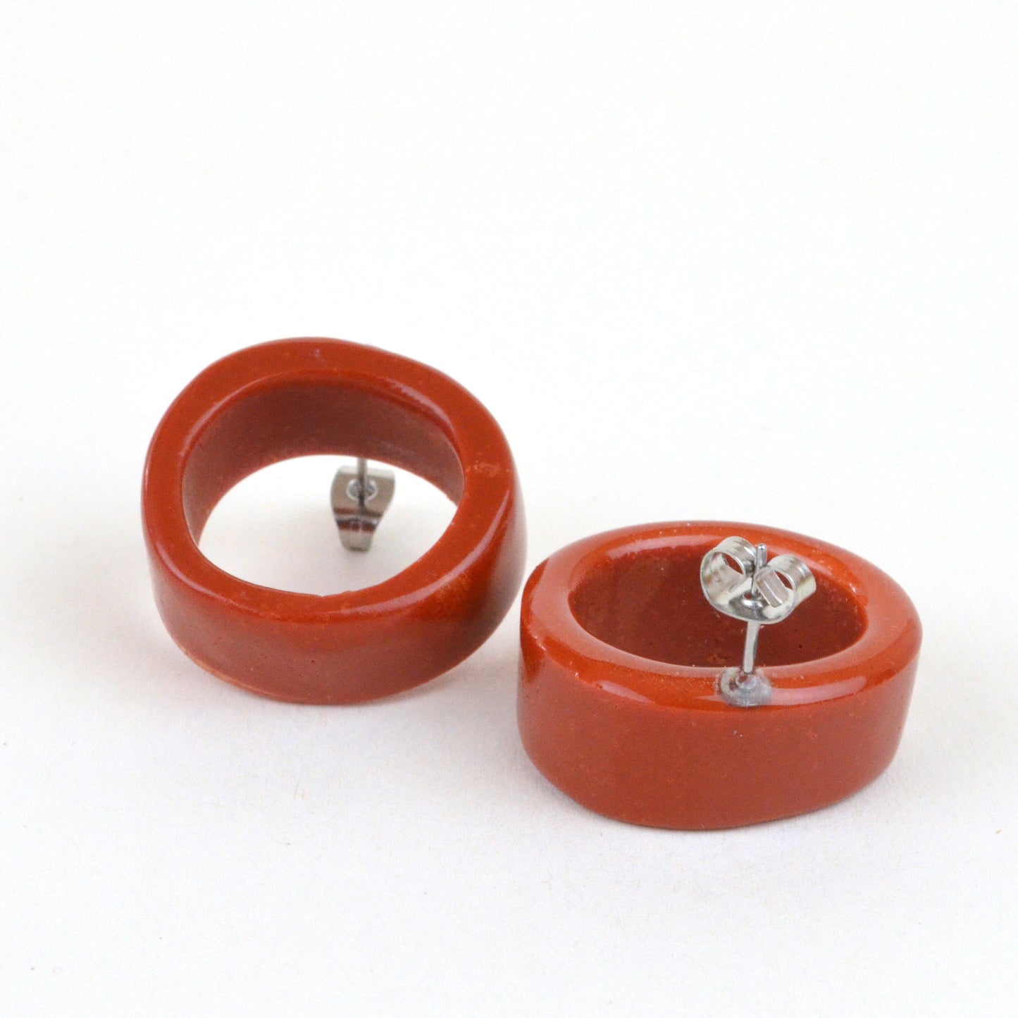 Round Link Studs Brown