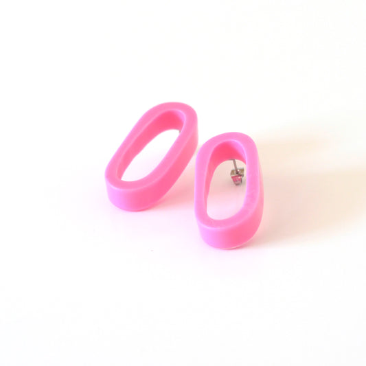 Taffy Long Link Studs - Barbie Pink