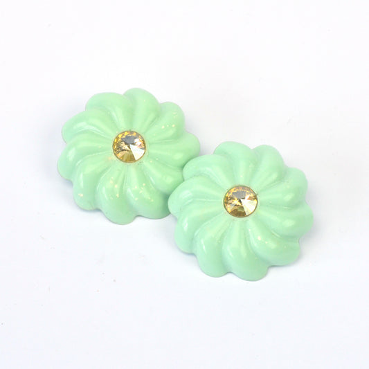 Fancy swirl Stud