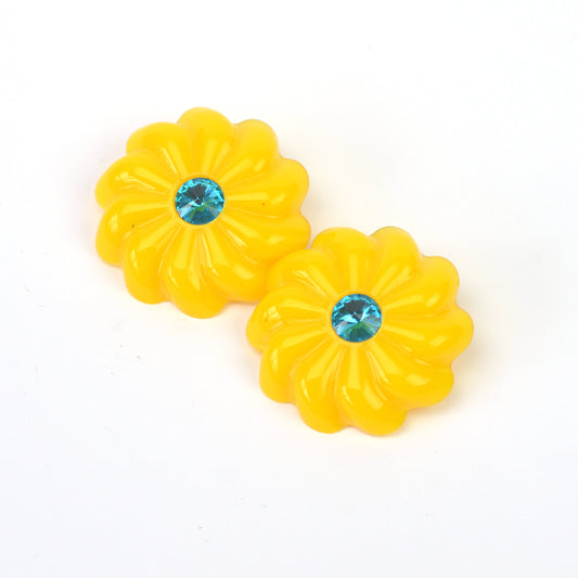 Fancy swirl Stud